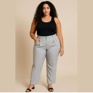 PrettyLittleThing Gray Pleated Trousers- Size 4